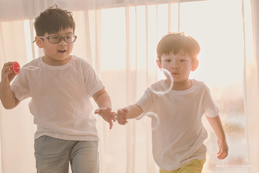 兒童寫真，家庭寫真，親子寫真，孕婦寫真，寵物寫真，女攝影師