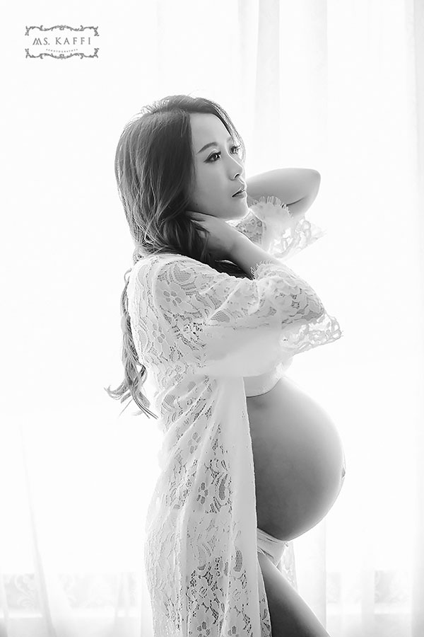 孕婦寫真, 孕婦寫真推薦,台北孕婦寫真,宜蘭孕婦寫真,台中孕婦寫真,孕婦照,新生兒寫真,寶寶寫真,女婚攝推薦,女攝影師, 卡菲小姐, 風雲20攝影師, 孕婦寫真服裝,孕婦寫真週數,孕婦寫真價格,孕婦寫真自助,孕婦禮服,孕婦寫真洋裝,孕婦寫真造型,孕婦寫真價位,台北親子寫真,親子寫真,親子寫真推薦,親子寫真服裝,親子寫真價格,親子寫真氣球,家庭寫真,全家福,兒童寫真推薦,兒童寫真台北,親子照,抓週寫真,生日派對寫真,新生兒寫真價格,新生兒寫真到府,新生兒寫真方案,寫真攝影棚,吳鳳孕婦照,藝人孕婦寫真,楊千霈孕婦照,安以軒孕婦照,Janet孕婦寫真,Angelababy孕婦寫真,昆凌孕婦照,Ms. kaffi 卡菲小姐, newborn Photos,pregnancy photo,family photography 孕婦寫真,台北孕婦寫真,台中孕婦寫真,孕婦禮服,孕婦寫真推薦,女攝影師