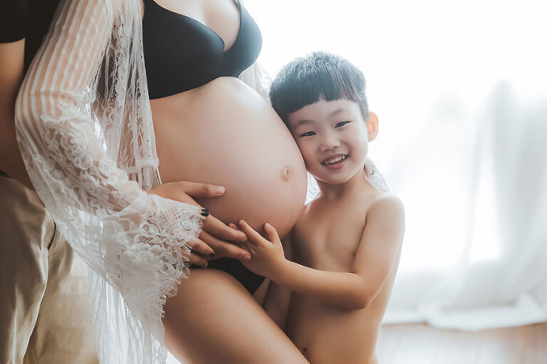 孕婦寫真, 孕婦寫真推薦,台北孕婦寫真,宜蘭孕婦寫真,台中孕婦寫真,孕婦照,新生兒寫真,寶寶寫真,女婚攝推薦,女攝影師, 卡菲小姐, 風雲20攝影師, 孕婦寫真服裝,孕婦寫真週數,孕婦寫真價格,孕婦寫真自助,孕婦禮服,孕婦寫真洋裝,孕婦寫真造型,孕婦寫真價位,台北親子寫真,親子寫真,親子寫真推薦,親子寫真服裝,親子寫真價格,親子寫真氣球,家庭寫真,全家福,兒童寫真推薦,兒童寫真台北,親子照,抓週寫真,生日派對寫真,新生兒寫真價格,新生兒寫真到府,新生兒寫真方案,寫真攝影棚,吳鳳孕婦照,藝人孕婦寫真,楊千霈孕婦照,安以軒孕婦照,Janet孕婦寫真,Angelababy孕婦寫真,寶寶寫真主題,新生兒寫真主題,昆凌孕婦照,Ms. kaffi 卡菲小姐,newborn Photos,pregnancy photo,family photography