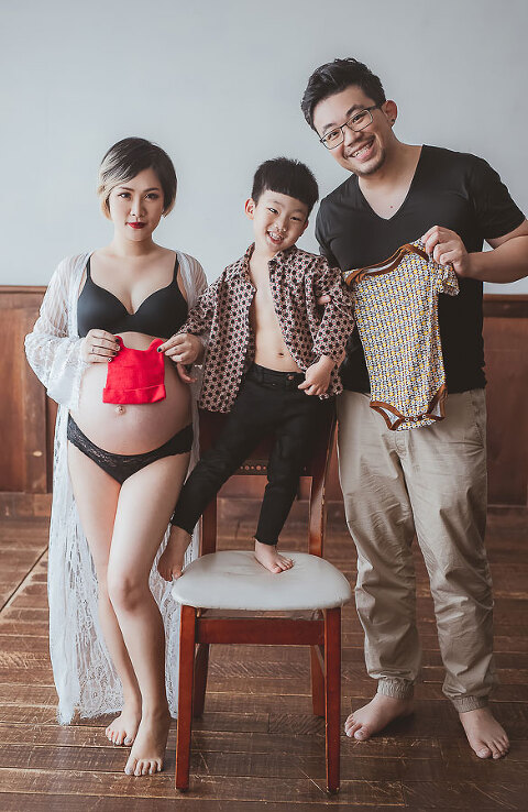 孕婦寫真, 孕婦寫真推薦,台北孕婦寫真,宜蘭孕婦寫真,台中孕婦寫真,孕婦照,新生兒寫真,寶寶寫真,女婚攝推薦,女攝影師, 卡菲小姐, 風雲20攝影師, 孕婦寫真服裝,孕婦寫真週數,孕婦寫真價格,孕婦寫真自助,孕婦禮服,孕婦寫真洋裝,孕婦寫真造型,孕婦寫真價位,台北親子寫真,親子寫真,親子寫真推薦,親子寫真服裝,親子寫真價格,親子寫真氣球,家庭寫真,全家福,兒童寫真推薦,兒童寫真台北,親子照,抓週寫真,生日派對寫真,新生兒寫真價格,新生兒寫真到府,新生兒寫真方案,寫真攝影棚,吳鳳孕婦照,藝人孕婦寫真,楊千霈孕婦照,安以軒孕婦照,Janet孕婦寫真,Angelababy孕婦寫真,寶寶寫真主題,新生兒寫真主題,昆凌孕婦照,Ms. kaffi 卡菲小姐,newborn Photos,pregnancy photo,family photography