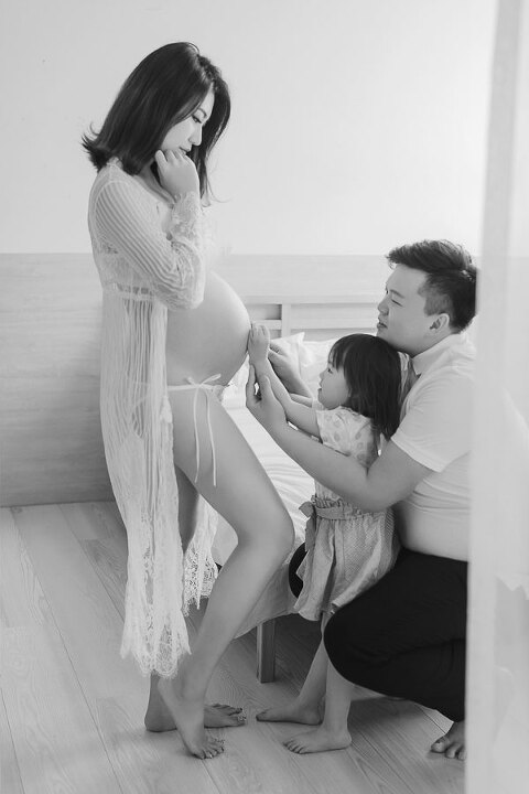 孕婦寫真, 孕婦寫真推薦,台北孕婦寫真,宜蘭孕婦寫真,台中孕婦寫真,孕婦照,新生兒寫真,寶寶寫真,女婚攝推薦,女攝影師, 卡菲小姐, 風雲20攝影師, 孕婦寫真服裝,孕婦寫真週數,孕婦寫真價格,孕婦寫真自助,孕婦禮服,孕婦寫真洋裝,孕婦寫真造型,孕婦寫真價位,台北親子寫真,親子寫真,親子寫真推薦,親子寫真服裝,親子寫真價格,親子寫真氣球,家庭寫真,全家福,兒童寫真推薦,兒童寫真台北,親子照,抓週寫真,生日派對寫真,新生兒寫真價格,新生兒寫真到府,新生兒寫真方案,寫真攝影棚,吳鳳孕婦照,藝人孕婦寫真,楊千霈孕婦照,安以軒孕婦照,Janet孕婦寫真,Angelababy孕婦寫真,寶寶寫真主題,新生兒寫真主題,昆凌孕婦照,Ms. kaffi 卡菲小姐,newborn Photos,pregnancy photo,family photography