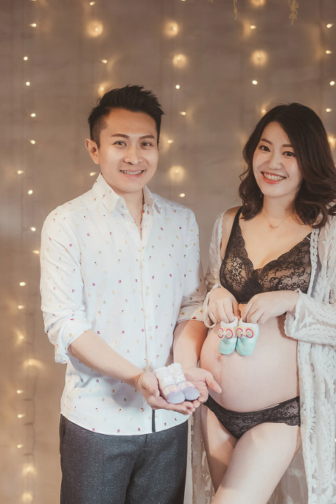 孕婦寫真, 孕婦寫真推薦,台北孕婦寫真,宜蘭孕婦寫真,台中孕婦寫真,孕婦照,新生兒寫真,寶寶寫真,女婚攝推薦,女攝影師, 卡菲小姐, 風雲20攝影師, 孕婦寫真服裝,孕婦寫真週數,孕婦寫真價格,孕婦寫真自助,孕婦禮服,孕婦寫真洋裝,孕婦寫真造型,孕婦寫真價位,台北親子寫真,親子寫真,親子寫真推薦,親子寫真服裝,親子寫真價格,親子寫真氣球,家庭寫真,全家福,兒童寫真推薦,兒童寫真台北,親子照,抓週寫真,生日派對寫真,新生兒寫真價格,新生兒寫真到府,新生兒寫真方案,寫真攝影棚,,藝人孕婦寫真,楊千霈孕婦照,安以軒孕婦照,Janet孕婦寫真,Angelababy孕婦寫真,寶寶寫真主題,新生兒寫真主題,昆凌孕婦照,Ms. kaffi 卡菲小姐,newborn Photos,pregnancy photo,family photography,部落客寶寶寫真,台北寶寶寫真,部落客新生兒寫真,台北新生兒寫真